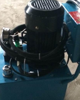 鉚接機脫模困難怎么辦？鉚接點容易撕裂怎么辦？